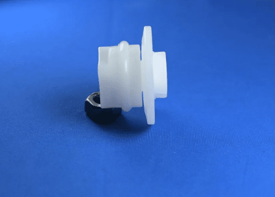 Flange roller for PCB wet process lines with chemical-resistant material and stable board guidance